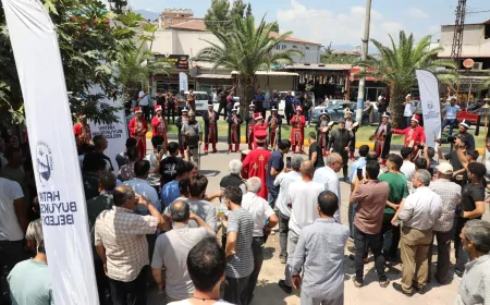 Hatay Büyükşehir Belediyesi Mehteranı Hassa’da Ecdadın İzinde programıyla vatandaşlarla buluştu