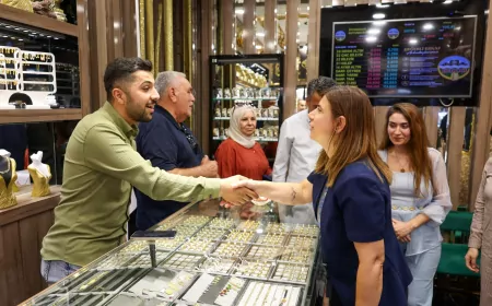 Diyarbakır Büyükşehir Belediyesi Eşbaşkanı Serra Bucak’tan silahlı saldırıya uğrayan kuyumcu esnafına dayanışma ziyareti