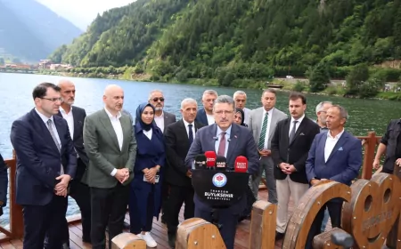Trabzon Büyükşehir Belediye Başkanı Ahmet Metin Genç: “Bütün birimlerimizle Uzungöl için teyakkuz halindeyiz”