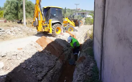 Muğla Büyükşehir Belediyesi Akyol’da 4 bin 500 metrelik yeni içme suyu hattıyla kireç ve kesinti sorununu çözüyor