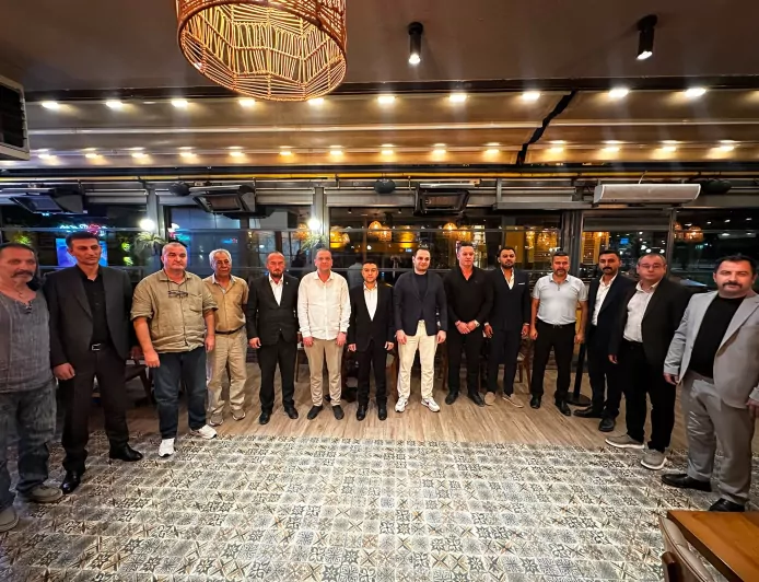 Ülkü Ocaklarının Geçmiş ve Mevcut İl Başkanları Tecrübe ve Dayanışma Buluşmasında Bir Araya Geldi