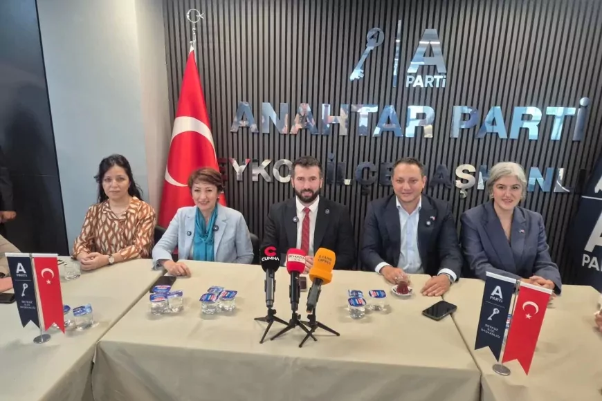 Anahtar Parti'nin genel merkez ve İstanbul yönetimi Beykoz'a çıkarma yaptı