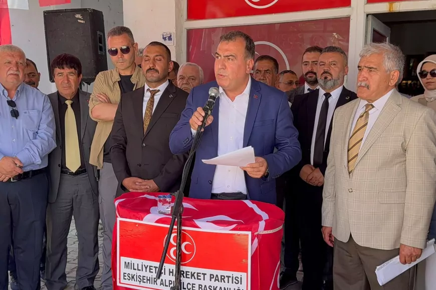 MHP Alpu İlçe Teşkilatı’nın 15. Olağan Kongresi’nde Alparslan Kokulu yeniden başkan seçildi