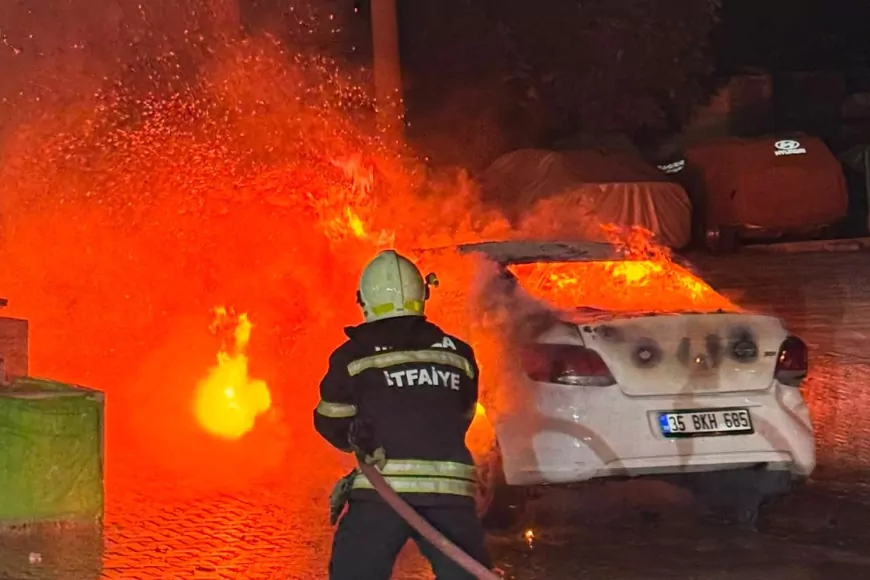 Bodrum Yokuşbaşı Mahallesi’nde seyir halindeki otomobil alev aldı, yangın belediye aracına sıçradı