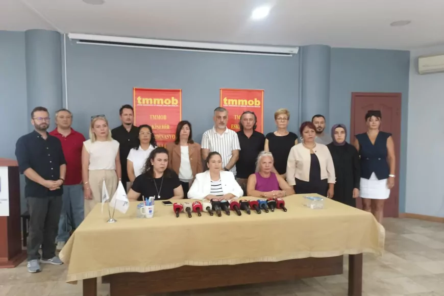 TMMOB Eskişehir İl Koordinasyon Kurulu Sekreteri Feride Betül Hacımusalar Yörükcü: “Deprem değil, ihmal öldürür”