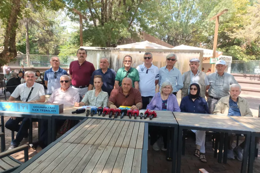 İYİ Parti Odunpazarı İlçe Başkanı Gürol Yer: “Okul kayıt parası borsası almış başını gitmekte”