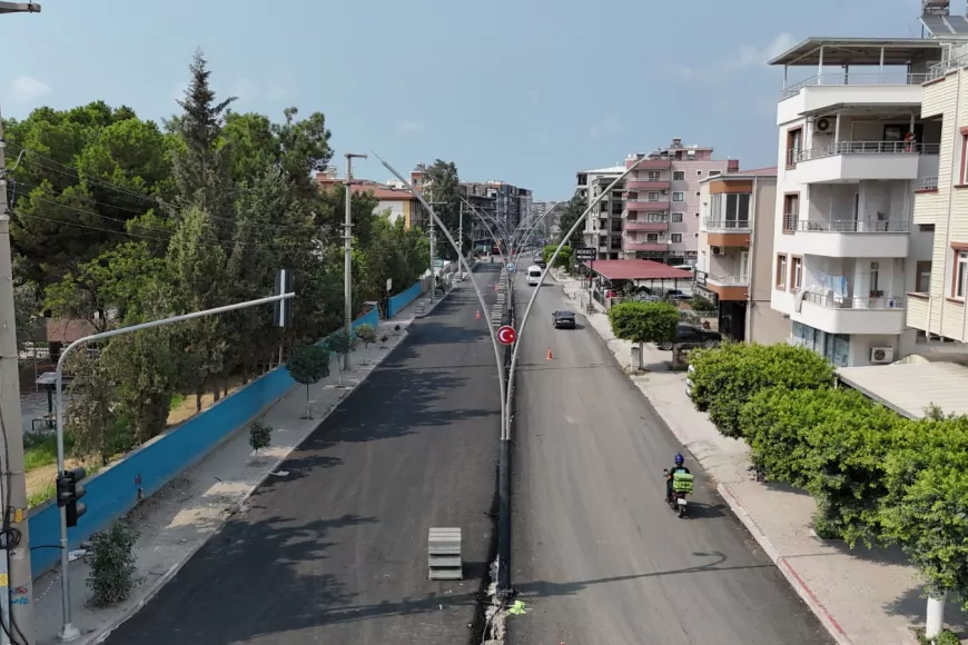 Dörtyol’da asfalt seferberliği sürüyor, 5 kilometrelik yol yenilendi