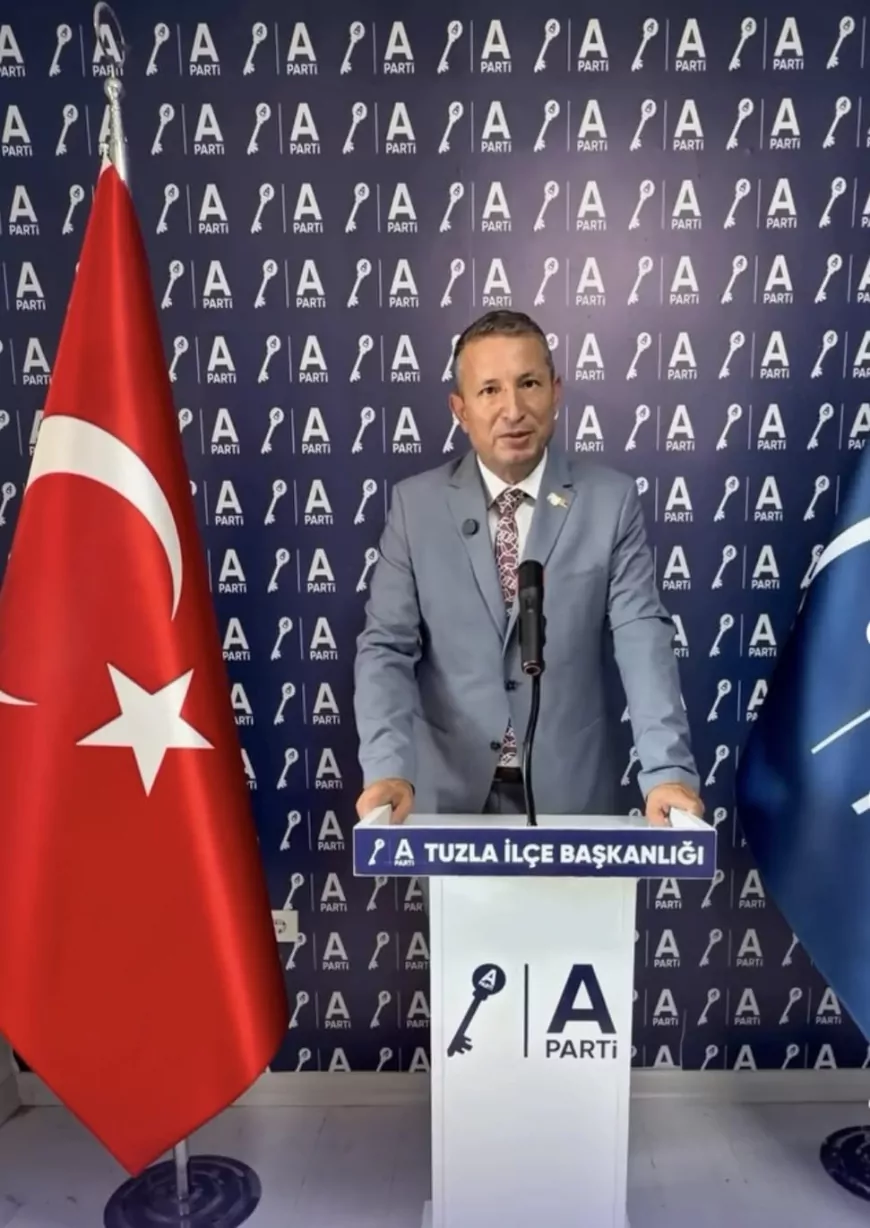 Anahtar Parti Tuzla İlçe Başkanı Ümral Öztürk: "Tuzla’nın İhtiyacı Rozet Değişikliği Değil, Kalıcı Çözümdür"