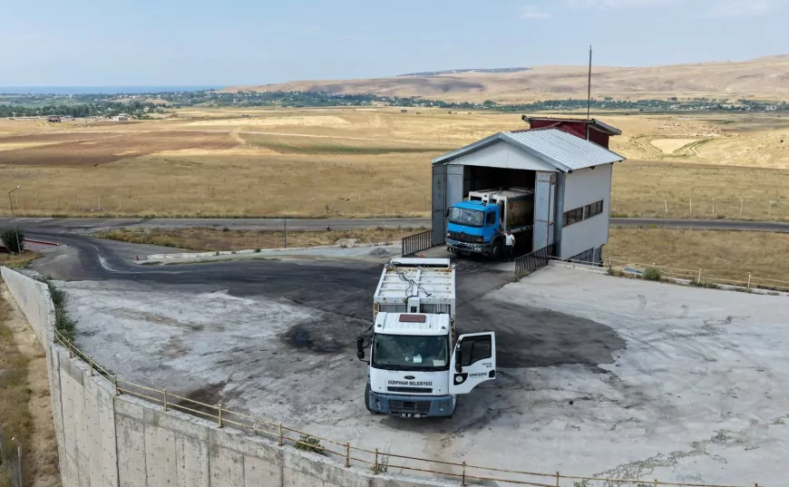 Van Büyükşehir Belediyesi 7 Ayda 138 Bin Ton Evsel Atığı Bertaraf Ederek Çevrenin Korunmasına Katkı Sağladı