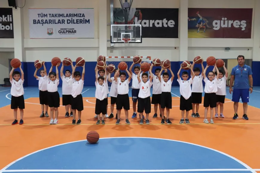 Şanlıurfa Büyükşehir Belediyesi Yaz Basketbol Kurslarıyla Çocuklar Yaz Tatilini Sporla Değerlendiriyor