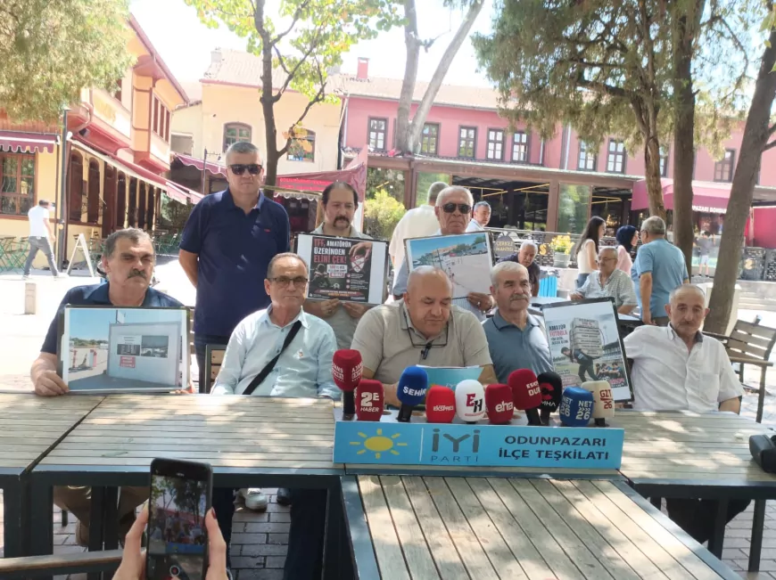 İYİ Parti Odunpazarı İlçe Başkanı Gürol Yer: “Eskişehir Demirspor kapanma tehlikesiyle karşı karşıya”