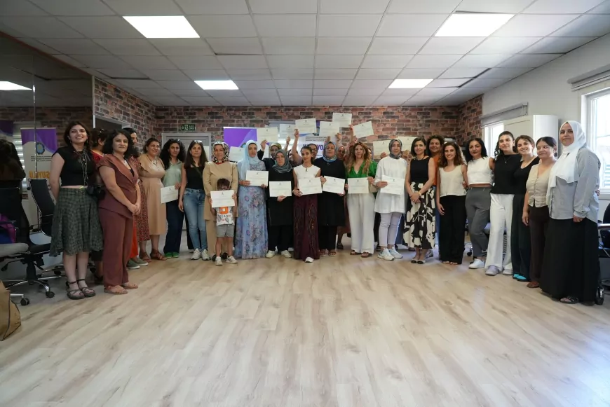 Diyarbakır’da mesleki atölyeleri tamamlayan 50 kadın üretim alanlarına yeni becerilerle katılıyor