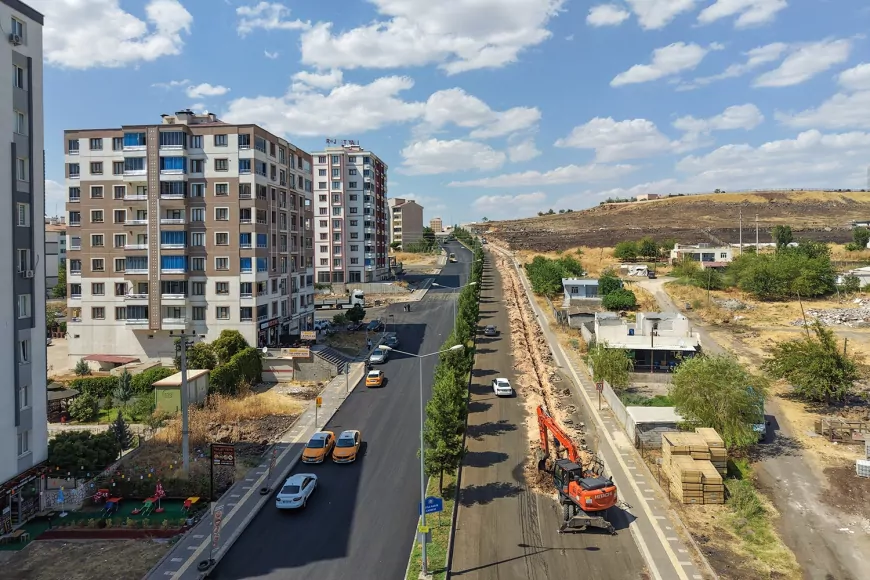 Diyarbakır’da Leyla Kasım Caddesi’ne 400 metrelik yeni içme suyu hattı tamamlandı