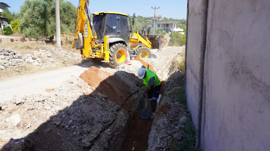 Muğla Büyükşehir Belediyesi Akyol’da 4 bin 500 metrelik yeni içme suyu hattıyla kireç ve kesinti sorununu çözüyor