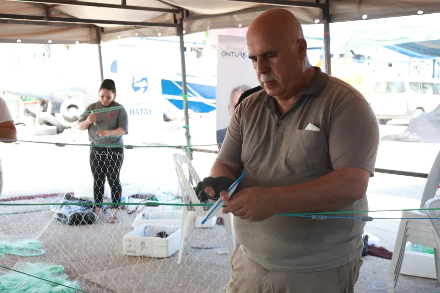 Hatay Büyükşehir Belediyesi Samandağ’da balık ağı örme kursuyla üretim ve istihdamı destekliyor