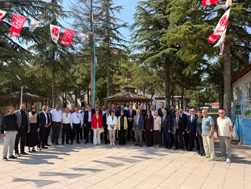 MHP Eskişehir İl Başkanı Ayhan Sezer: “Han’da çalmadık kapı, sıkmadık el, dinlemedik vatandaş bırakmayacağız”