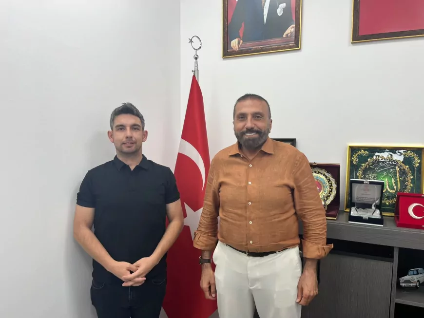Karacahöyük Mahalle Muhtarı Erdoğan Çaygeçen: “Demir yolu köyümüzü ikiye böldü, kadastral yollarımıza geçiş istiyoruz”