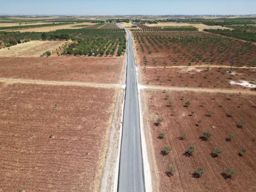 Şanlıurfa Büyükşehir Belediyesi Hilvan’da 4 mahalleyi kapsayan 5,5 kilometrelik yolu yeniledi