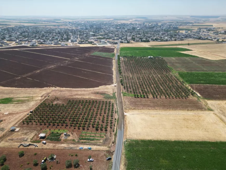 Şanlıurfa Büyükşehir Belediyesi Hilvan’da 10 kilometrelik kırsal yolu yeniliyor