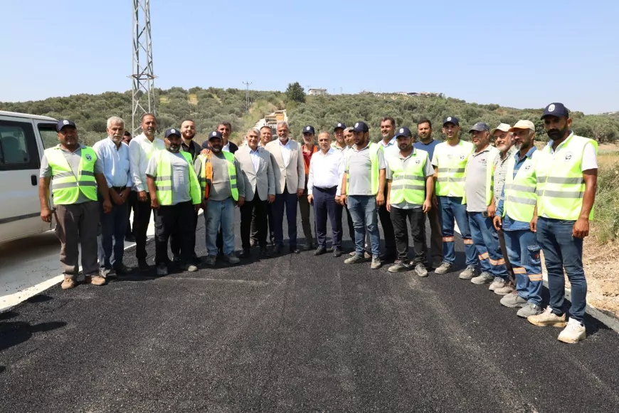 Hatay Büyükşehir Belediye Başkanı Mehmet Öntürk Altınözü’nün geleceğine değer katacak projeleri yerinde inceledi