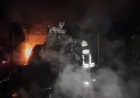 Seydikemer Kumluova’da zirai arazideki bitkisel atık yangını ekiplerin müdahalesiyle söndürüldü