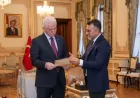 127 Yıllık Tarihî Belge İstanbul’da Ortaya Çıktı: Sultan II. Abdülhamid Döneminden Kalan Emanet Valiliğe Teslim Edildi