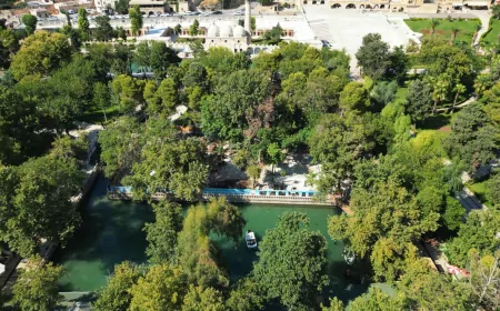 Şanlıurfa Büyükşehir Belediyesi Aynzeliha Çay Bahçesi’ni tarihi dokuyla uyumlu şekilde yeniliyor