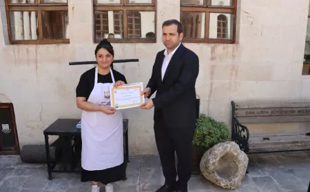 Şanlıurfa’da Yöresel Urfa Yemek Kursu ile unutulmaya yüz tutan lezzetler genç nesillere aktarılıyor