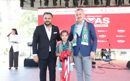 Kocaeli Büyükşehir Belediye Başkanı Tahir Büyükakın: “Biz birlikte Türkiye’yiz”