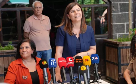 Diyarbakır Büyükşehir Belediyesi Eşbaşkanı Serra Bucak: “Genç dengbêjlerin sayısının artmasını umuyoruz”