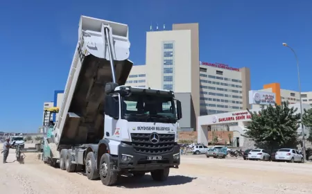 Şanlıurfa’da Şehir Hastanesi önündeki Fahrettin Paşa Bulvarı 50 metre genişliğe çıkarılıyor