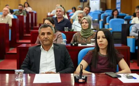 Diyarbakır Büyükşehir Belediyesi Meclis 1. Başkanvekilliğine Eşbaşkan Emin Ay seçildi