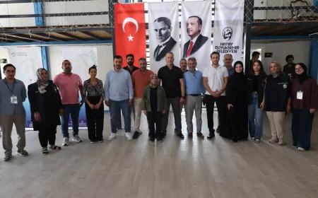 Hatay Büyükşehir Belediyesinden başarılı öğrencilere burs, tablet ve mentörlük desteği