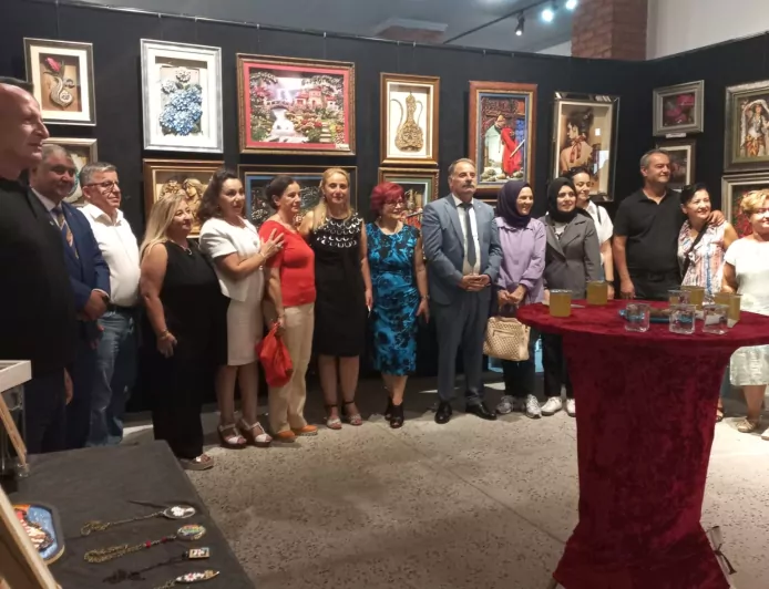 Gülay Hazer’in sanat emeği sergiyle taçlandı: Ustadan çırağa sanatın izleri buluştu