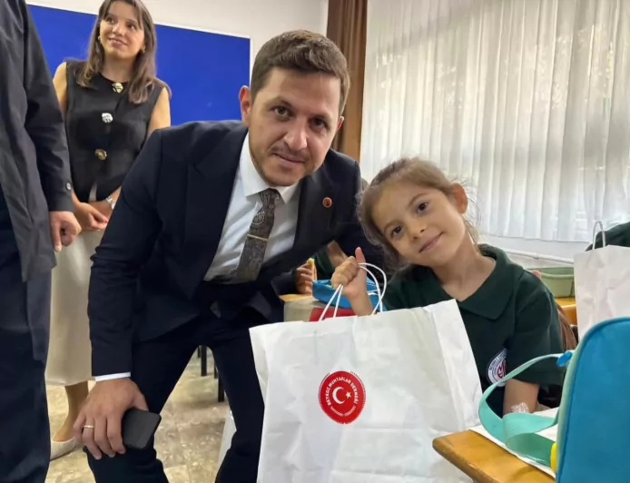 Beykoz Muhtarlar Derneği Başkanı Cengizhan Turaman: “Çocuklarımızın gözlerindeki ışığı görmek paha biçilemez”