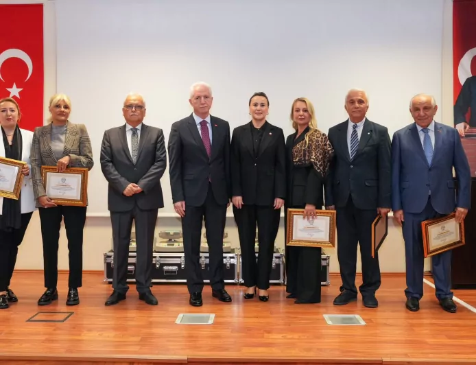 İstanbul’da Kan Bağışı Kapasitesi Artıyor: Türk Kızılay’a 20 Yeni Kan Çalkalama Cihazı Teslim Edildi