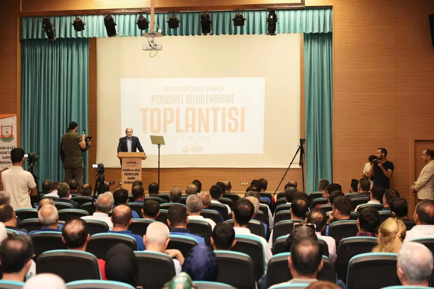 Şanlıurfa Büyükşehir Belediye Başkanı Mehmet Kasım Gülpınar: “Aracısız, bağlantısız işçinin yanında olacağım”