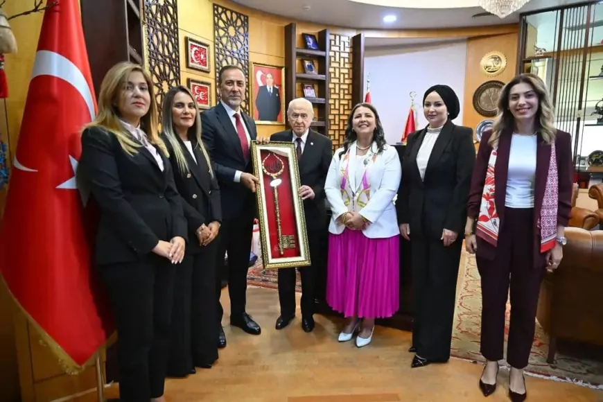 MHP Genel Başkanı Devlet Bahçeli: “Anadolu’nun siyasi fethini İstanbul’dan başlatmanızı sizlerden bekliyorum”