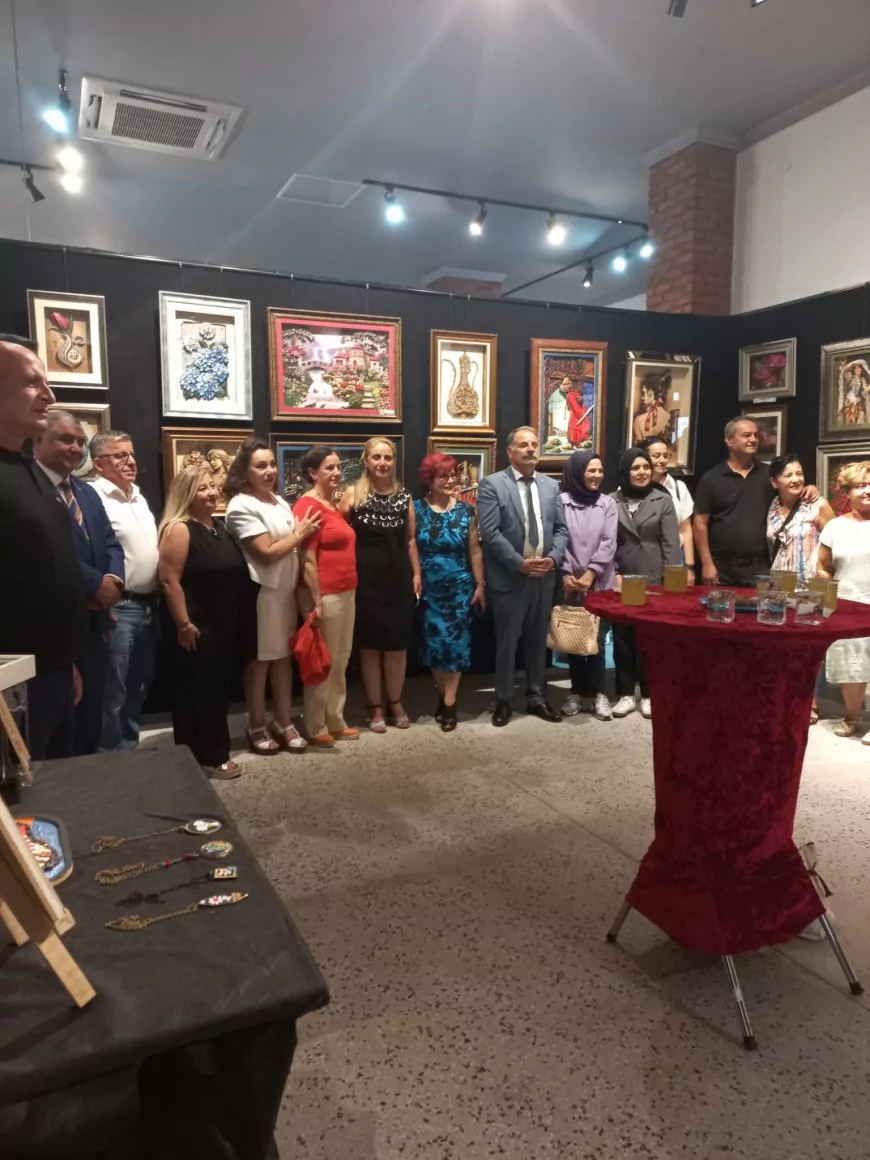 Gülay Hazer’in sanat emeği sergiyle taçlandı: Ustadan çırağa sanatın izleri buluştu