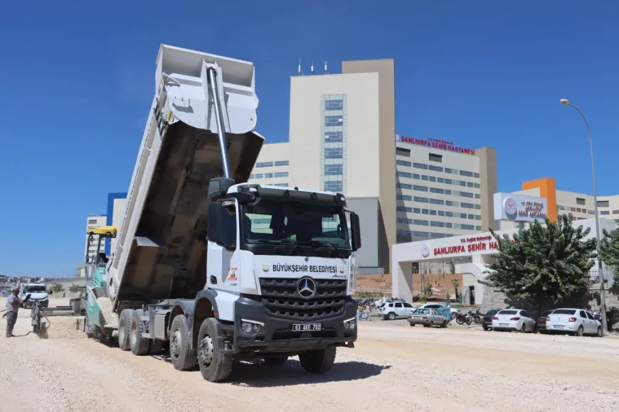 Şanlıurfa’da Şehir Hastanesi önündeki Fahrettin Paşa Bulvarı 50 metre genişliğe çıkarılıyor