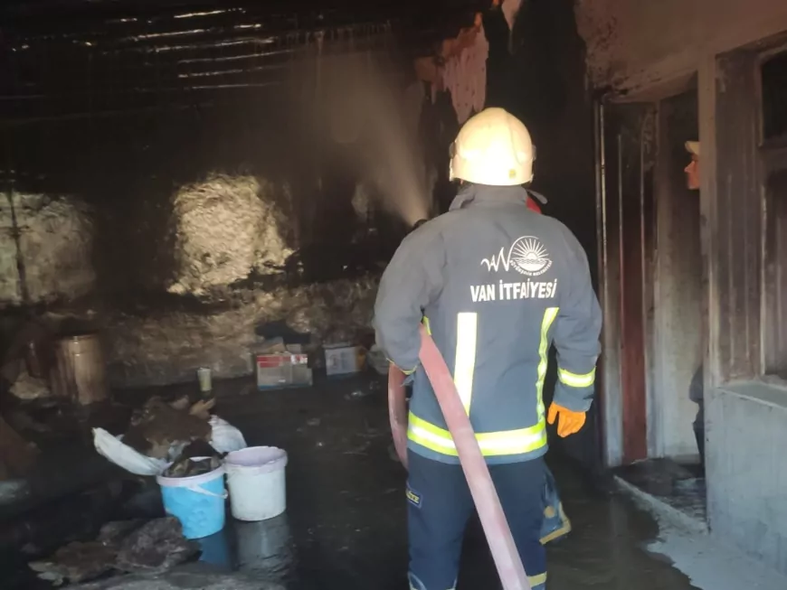 Van Büyükşehir Belediyesi İtfaiyesi ağustos ayında 1174 olaya müdahale etti