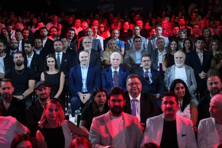 İstanbul Valisi Davut Gül: “Evlilik Güzeldir dizisinin aile hayatının önemini göstermesini diliyorum”