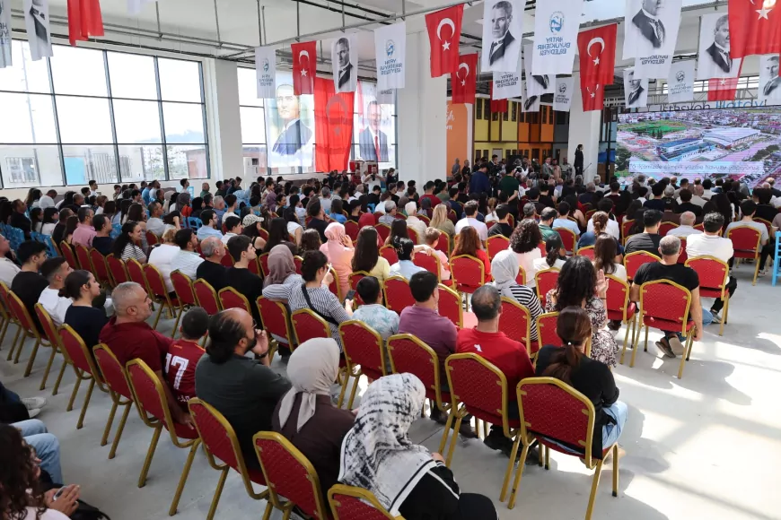 Hatay Büyükşehir Belediye Başkanı Mehmet Öntürk: “İlk günden hayata atılacağınız güne kadar yanınızdayız”