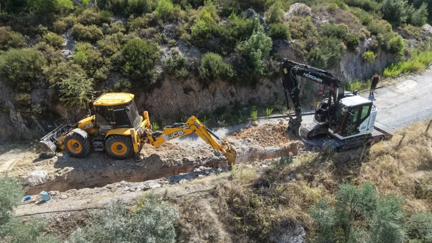 Muğla Büyükşehir Belediyesi Yatağan Çamlıca’da 1.100 Metrelik İçme Suyu Hattını Yeniledi