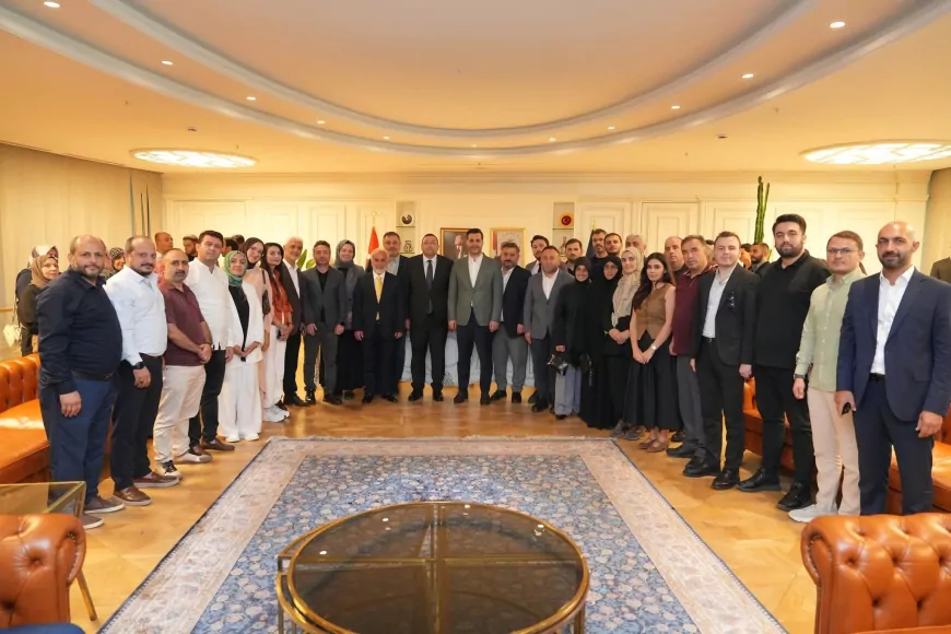 Üsküdar Belediye Başkan Vekili Dündar Ziya Gültekin: “Biz belediyeyi buradan değil sokaktan görüyoruz”