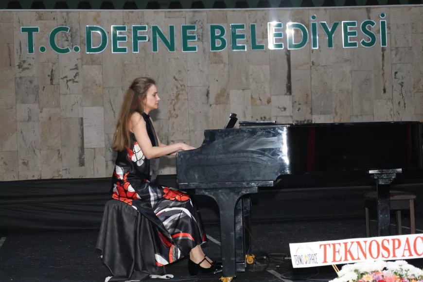 Hatay Büyükşehir Belediyesinden Defne Amfi Tiyatro’da opera ve piyano resitali