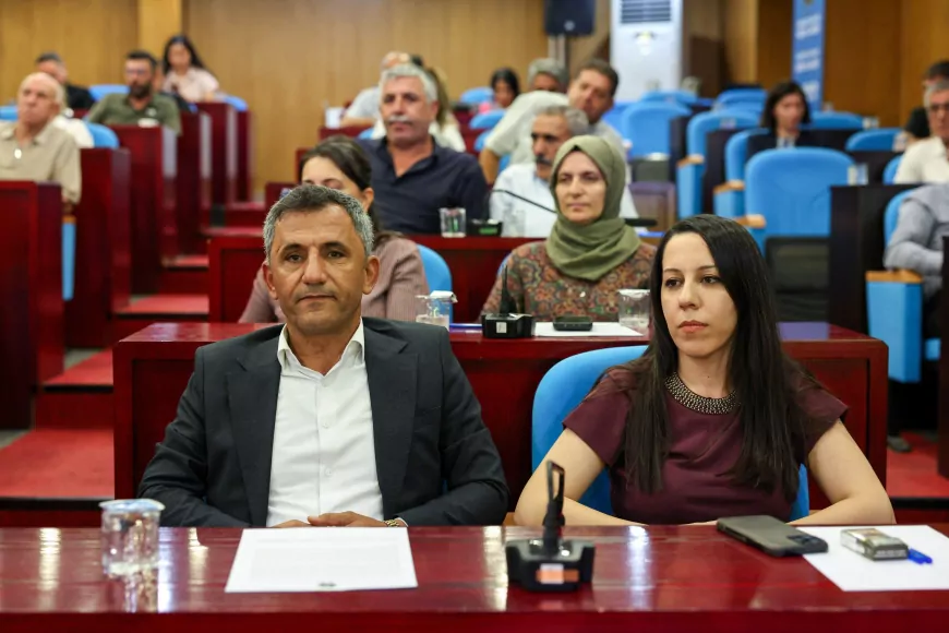 Diyarbakır Büyükşehir Belediyesi Meclis 1. Başkanvekilliğine Eşbaşkan Emin Ay seçildi