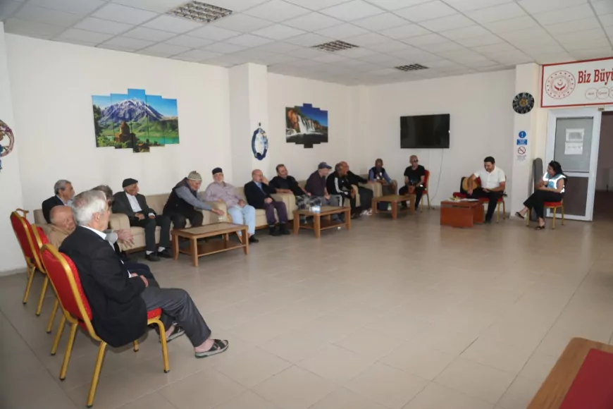 Van Büyükşehir Belediyesi “Tecrübe-i Hayat” etkinliğinde huzurevi sakinleriyle buluştu