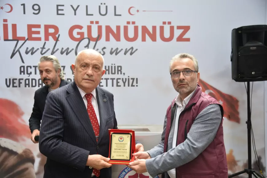 Trabzon’da Gaziler Günü’nde anlamlı program: Sağlık sorunları yaşayan gazilere evlerinde bando sürprizi