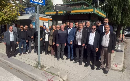 MHP Eskişehir İl Başkanı Ayhan Sezer: “Taksicilerin sorun ve taleplerinin takipçisi olacağız”